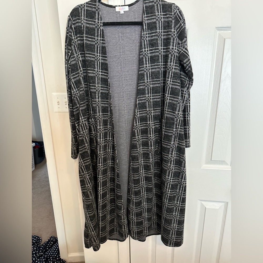 LuLaRoe Gray‎ Plaid Sarah Cardigan